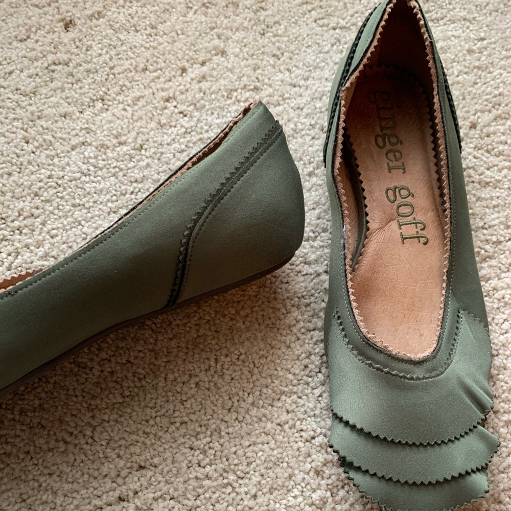 Ginger Goff Green Ruffle Flats - Picture 5 of 5